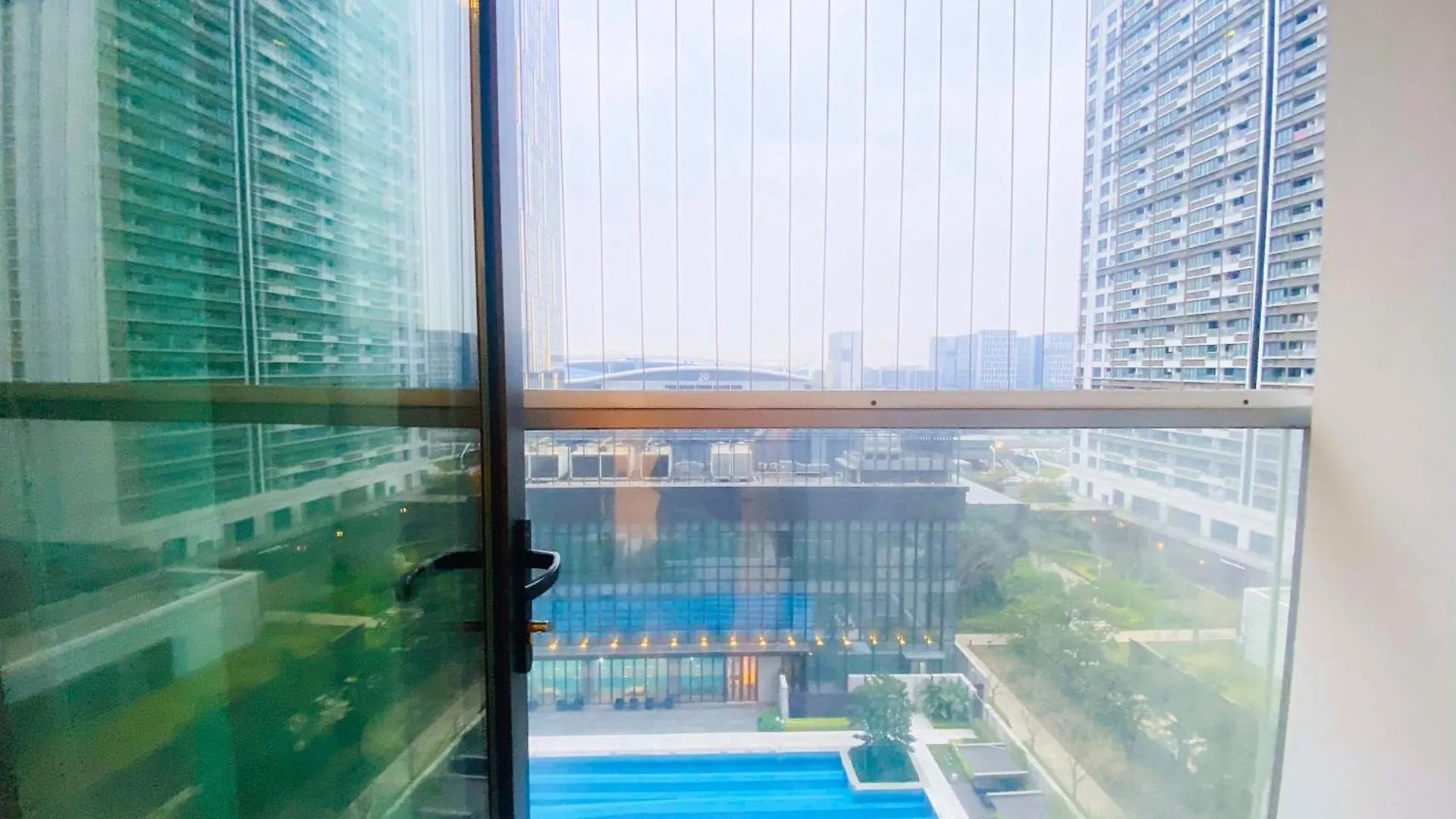 מלון דירות Rho Hotel柔居shenzhen International Convention And Exhibition Center